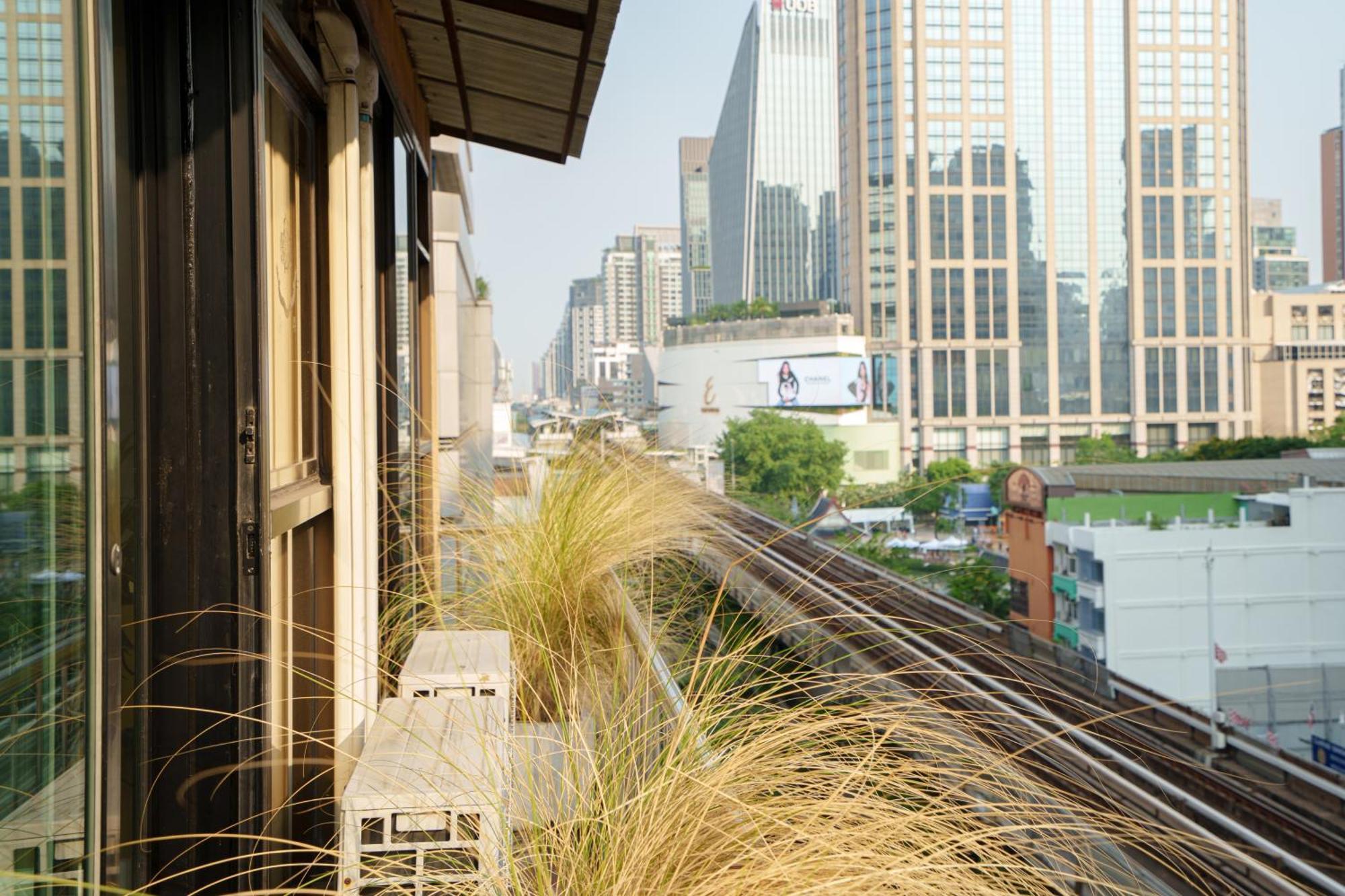 Gecko Eye Hotel Bangkok Exterior foto